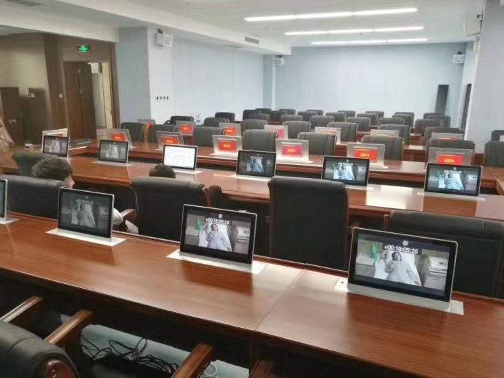智慧教室智能培训会议室智能显示屏升降场景